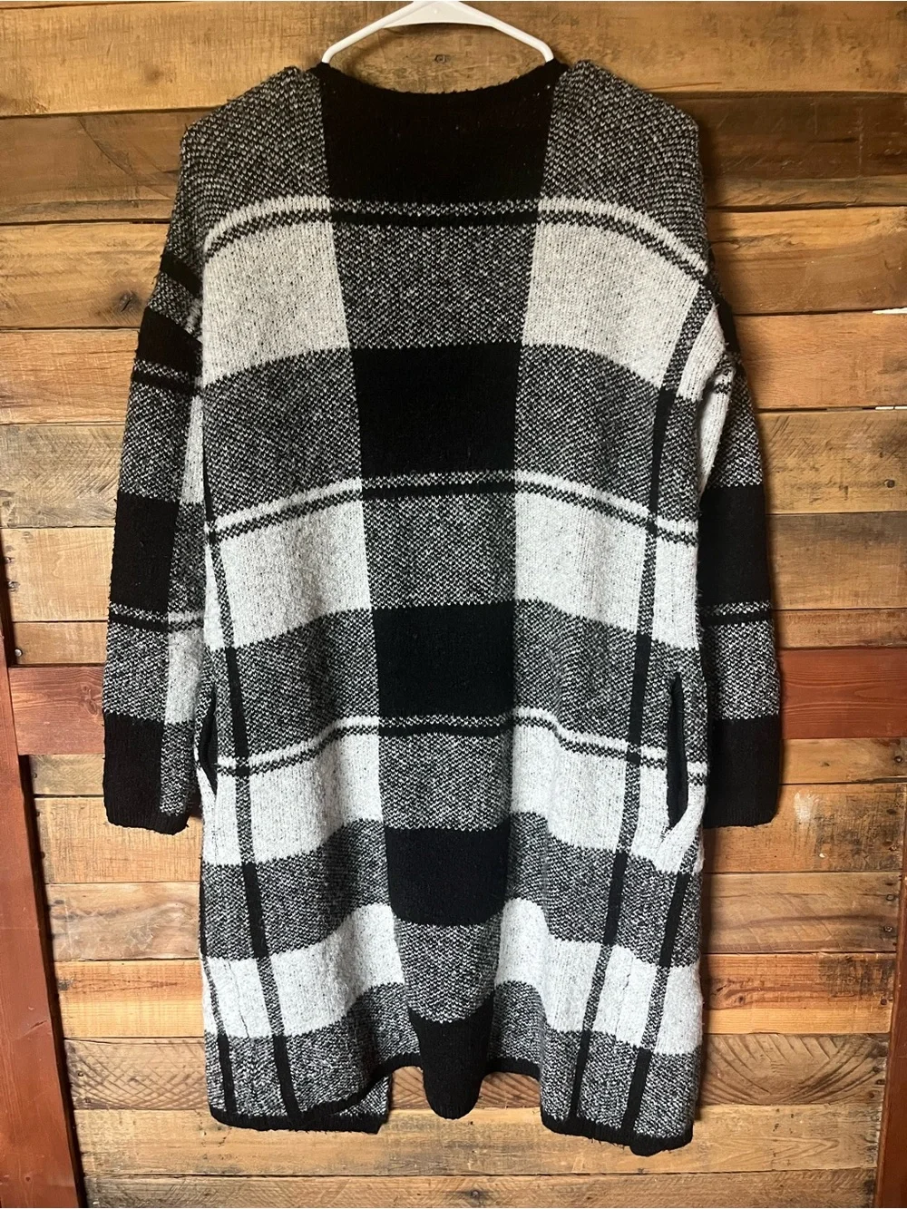 David Kahn Black & White Buffalo Plaid Open-Front Long Cardigan